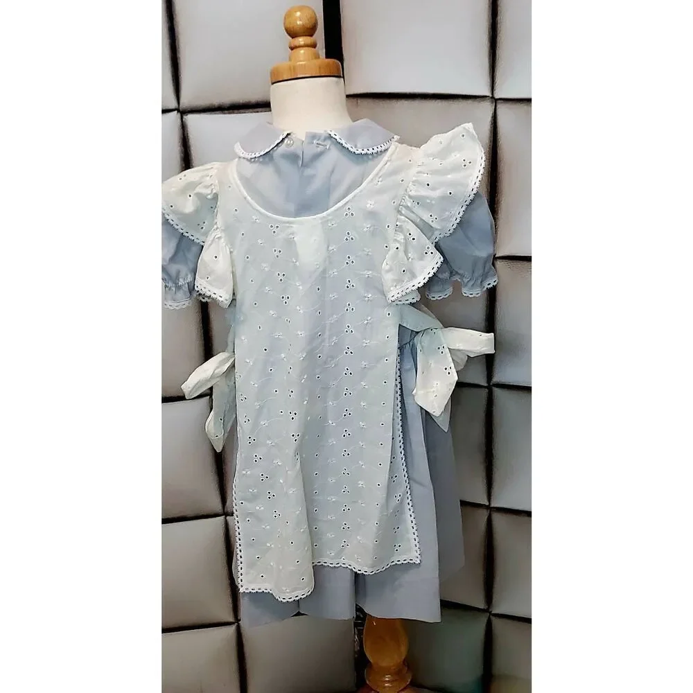 Nannette white blue